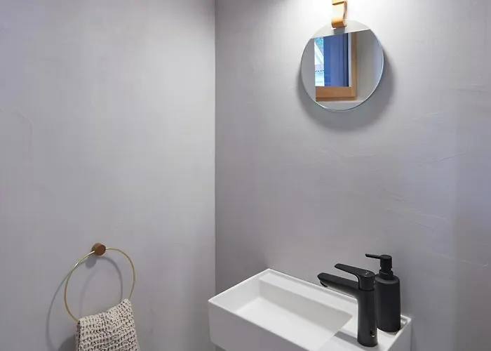 Idyllic Vineyard Retreat Near Casa de Férias *